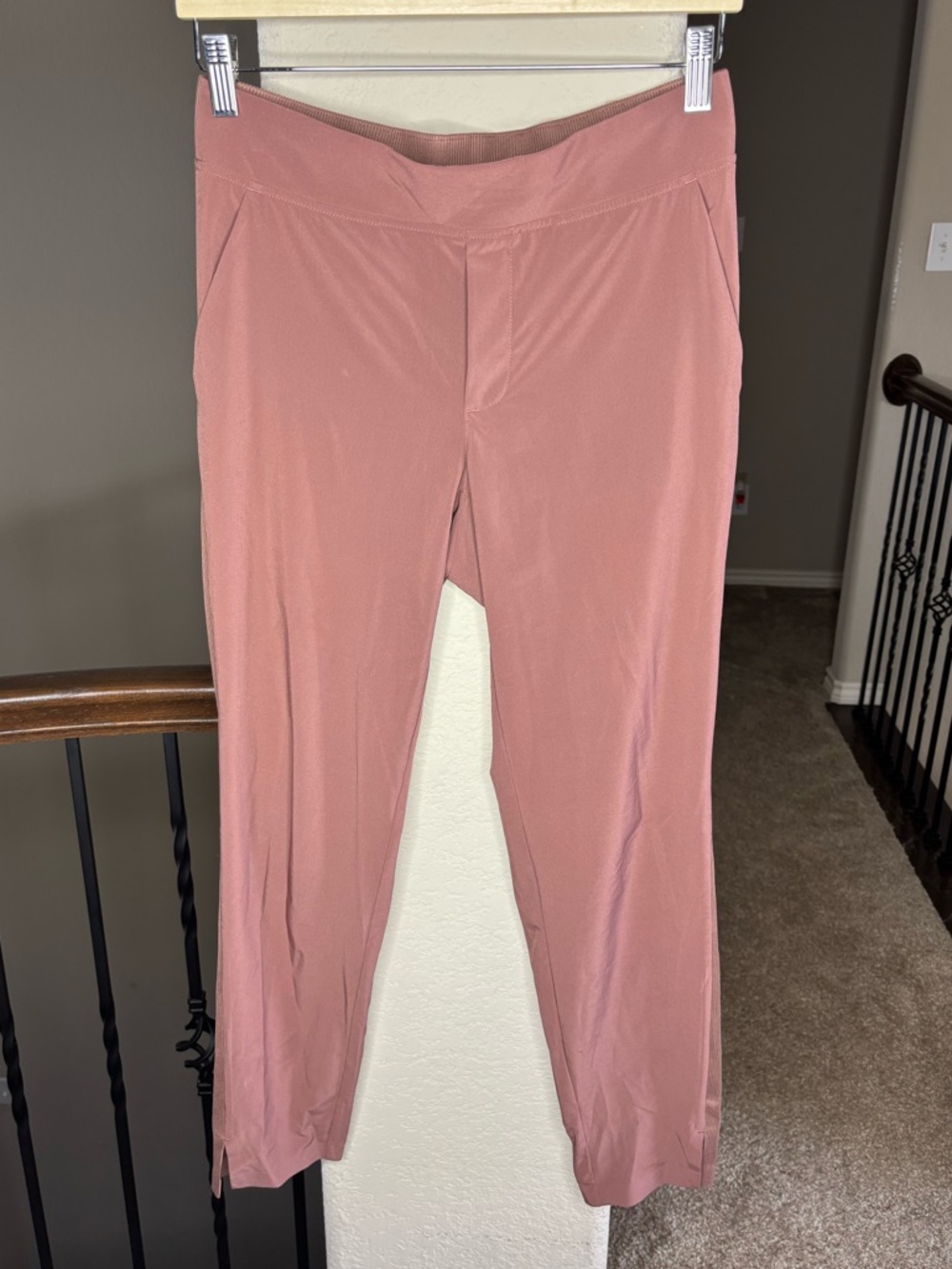 Athleta Brooklyn Ankle Pants Dusty Rose Color Size 2 Career Office Formal Travel